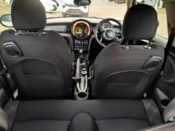 
										MINI Hatch 3-Door Cooper full									