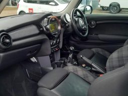 
										MINI Hatch 3-Door Cooper full									