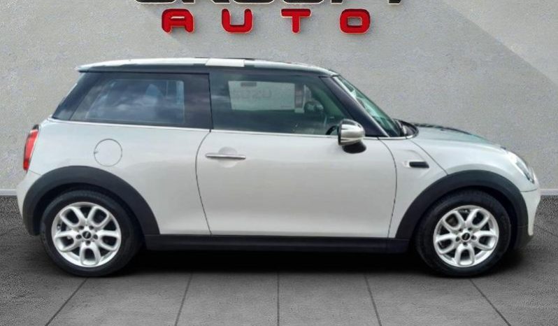 
								MINI Hatch 3-Door Cooper full									