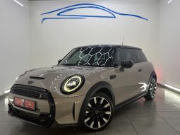 
										MINI Hatch 3-Door Cooper S full									