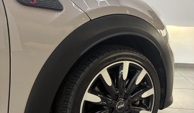 
								MINI Hatch 3-Door Cooper S full									