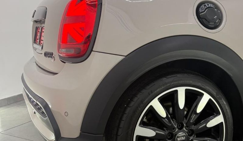 
								MINI Hatch 3-Door Cooper S full									