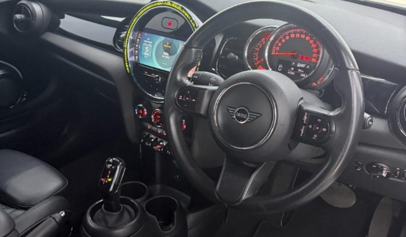 
								MINI Hatch 3-Door Cooper S full									