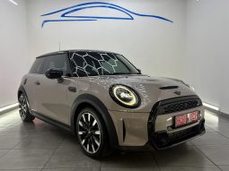 
										MINI Hatch 3-Door Cooper S full									