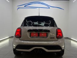
										MINI Hatch 3-Door Cooper S full									