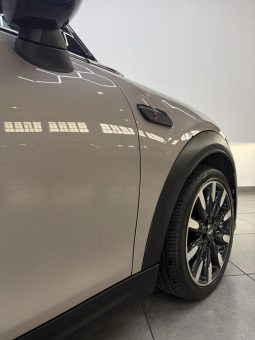 
										MINI Hatch 3-Door Cooper S full									