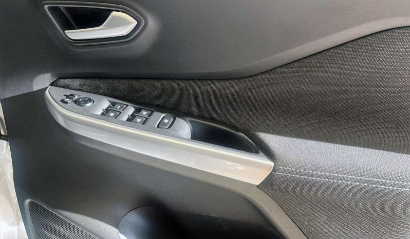 
								Nissan Magnite 1.0 Acenta Plus Oled full									