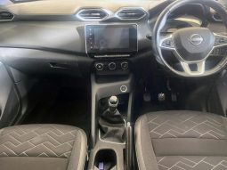 
										Nissan Magnite 1.0 Acenta Plus Oled full									