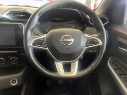 
										Nissan Magnite 1.0 Acenta Plus Oled full									