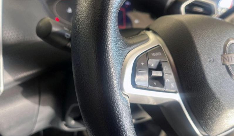 
								Nissan Magnite 1.0 Acenta Plus Oled full									