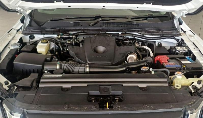 
								Nissan Navara 2.5D Le D Cab At full									