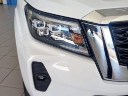 
										Nissan Navara 2.5D Le D Cab At full									