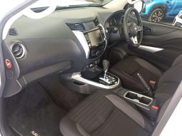
										Nissan Navara 2.5D Le D Cab At full									