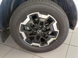 
										Nissan Navara 2.5D Le D Cab At full									