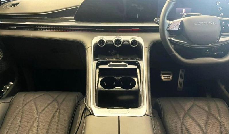 
								OMODA C9 1.5T Phev Awd full									