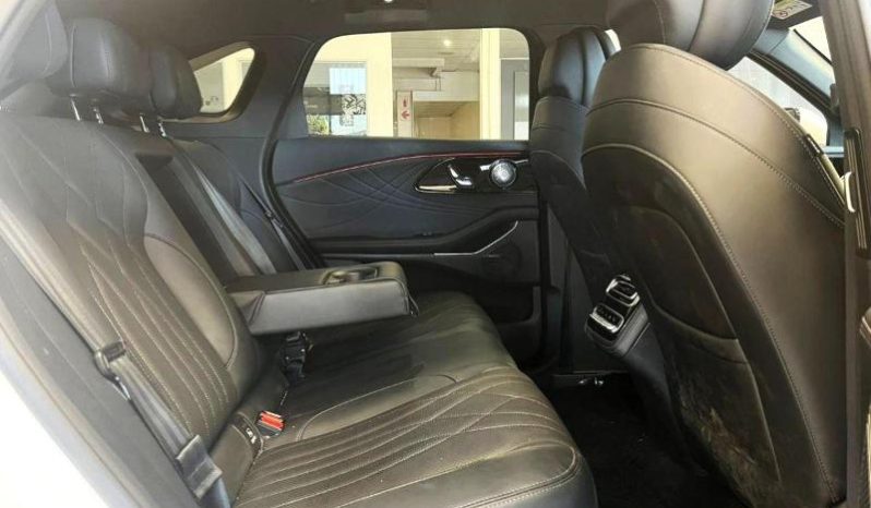 
								OMODA C9 1.5T Phev Awd full									