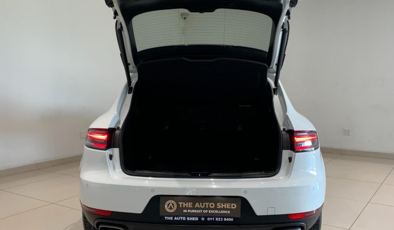 
								Porsche Macan 2.0 Pdk full									