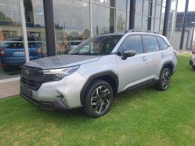 Subaru Forester 2.5 Touring Cvt
