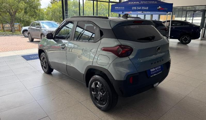 
								Tata Punch 1.2 Adventure Plus S full									