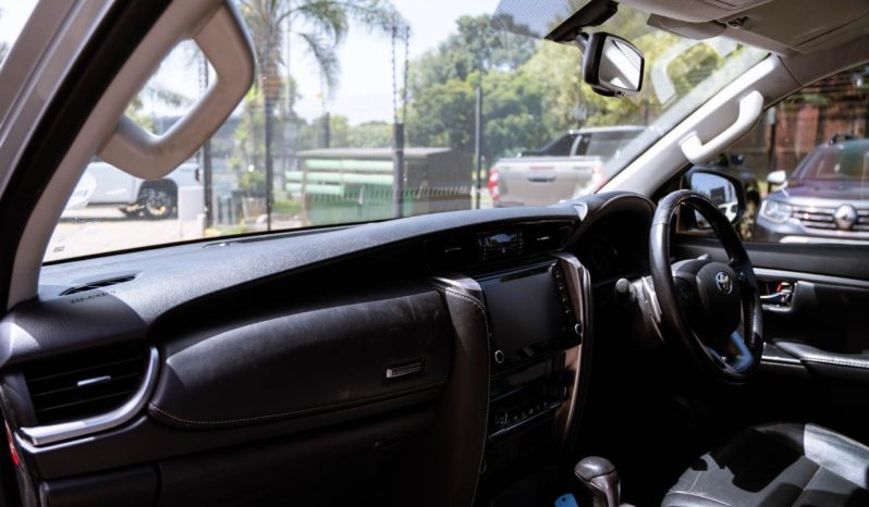 
								Toyota Fortuner 2.8GD-6 full									
