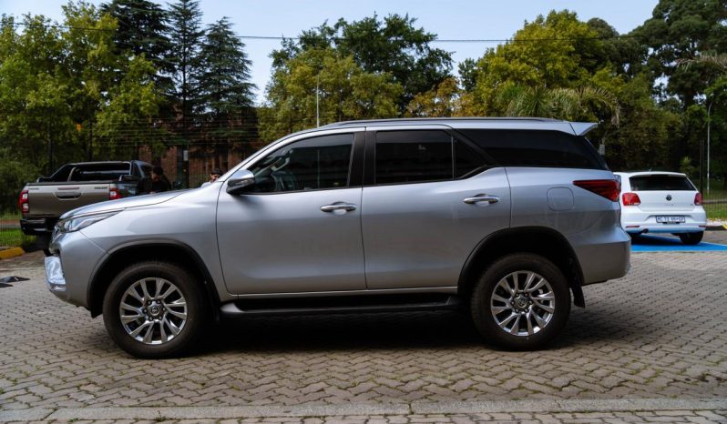 
								Toyota Fortuner 2.8GD-6 full									
