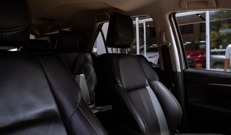 
								Toyota Fortuner 2.8GD-6 full									