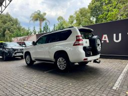 
										Toyota Prado 4.0 V6 Vx At full									