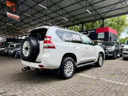 
										Toyota Prado 4.0 V6 Vx At full									