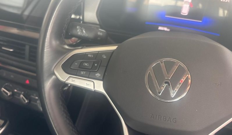 
								VOLKSWAGEN T-CROSS 1.0 TSI LIFE full									
