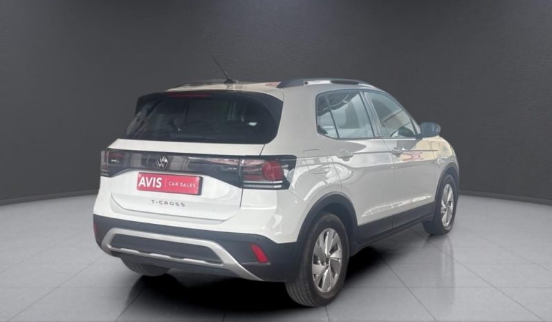
								VOLKSWAGEN T-CROSS 1.0 TSI LIFE full									
