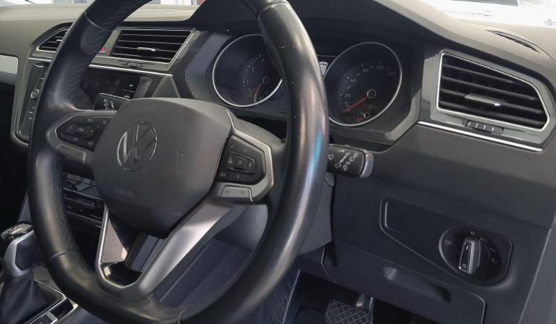 
								Volkswagen Tiguan 1.4 Tsi full									