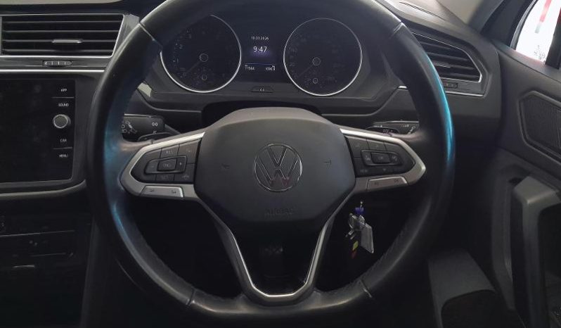 
								Volkswagen Tiguan 1.4 Tsi full									