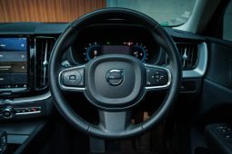 
										Volvo Xc60 B5 Essential Geartronic Awd full									