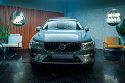 
										Volvo Xc60 B5 Essential Geartronic Awd full									