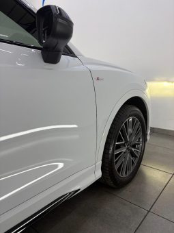 
										Audi Q3 35 Tfsi Black Edition full									