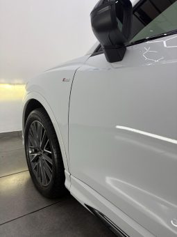 
										Audi Q3 35 Tfsi Black Edition full									