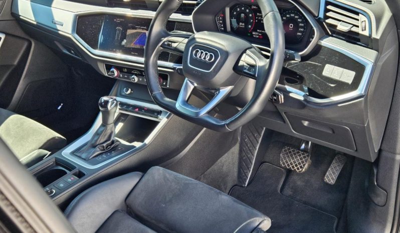 
								Audi Q3 Sportback 40 Tfsi S Line Quattro S Tronic full									