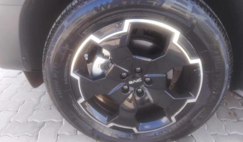
								BAIC B30 1.5T Premium Adventure full									