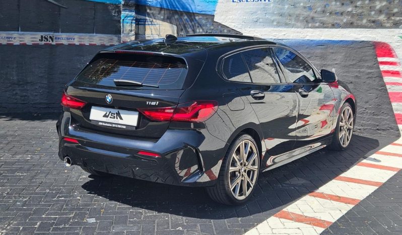 
								BMW 1 Series 118i M Sport Sport Steptronic full									