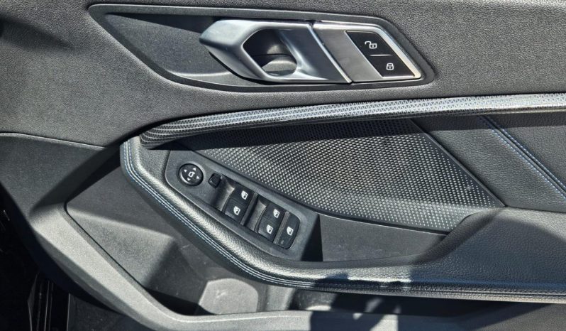 
								BMW 1 Series 118i M Sport Sport Steptronic full									