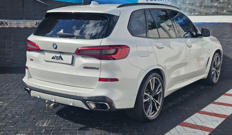 
								BMW X5 M50d Sport Steptronic full									