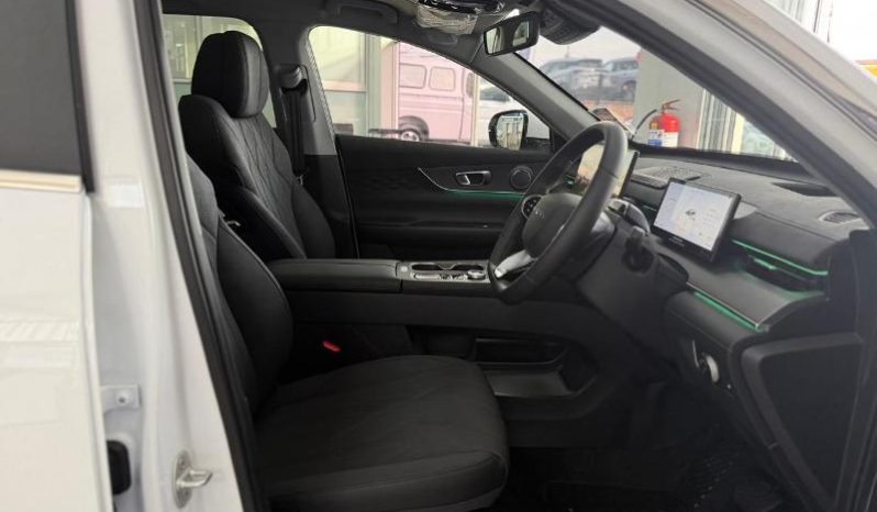 
								Chery Tiggo 8 CSH 1.5T Csh Apex Dht full									