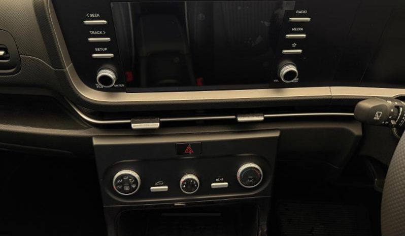 
								Hyundai Alcazar 2.0 Executive At full									