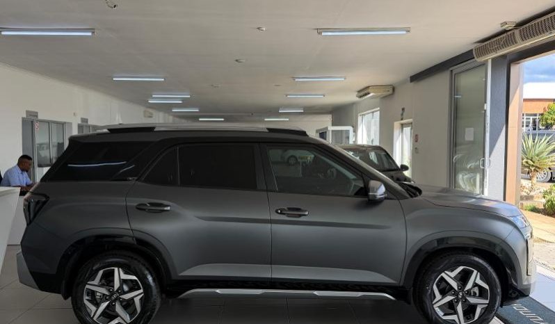 
								Hyundai Alcazar 2.0 Executive At full									