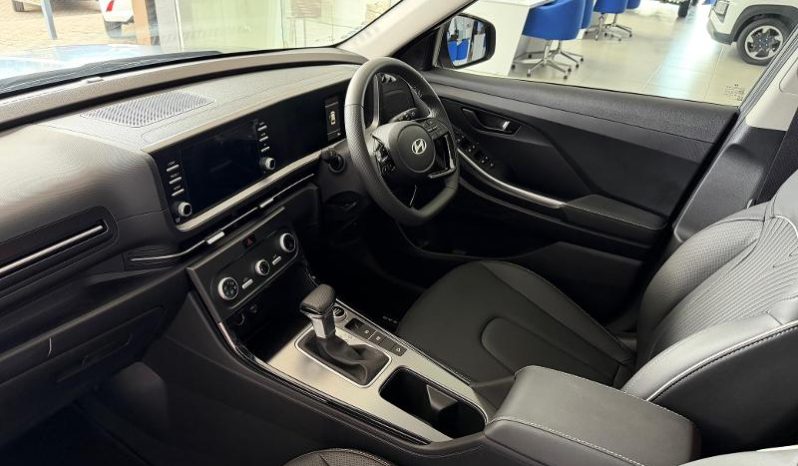 
								Hyundai Alcazar 2.0 Executive At full									