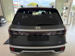 
										Hyundai Alcazar 2.0 Executive At full									