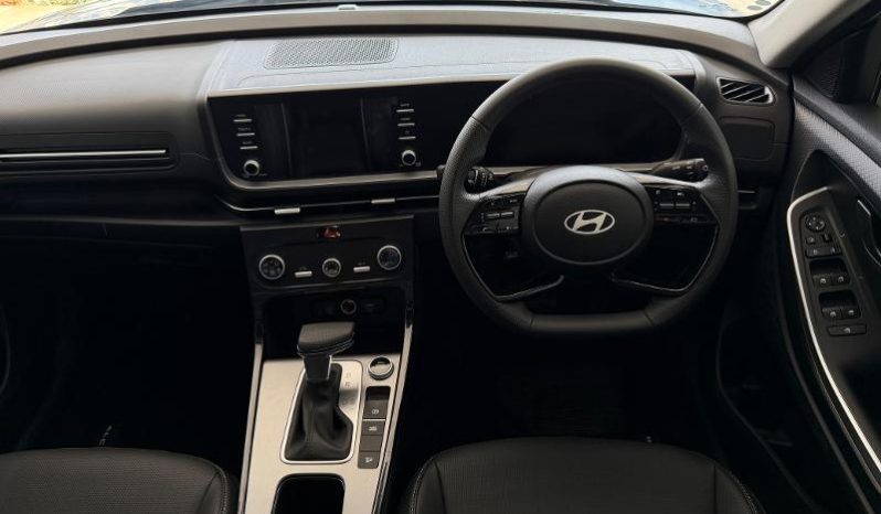 
								Hyundai Alcazar 2.0 Executive At full									