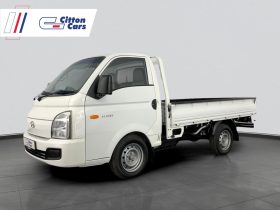 Hyundai H100 Bakkie 2.6D Deck