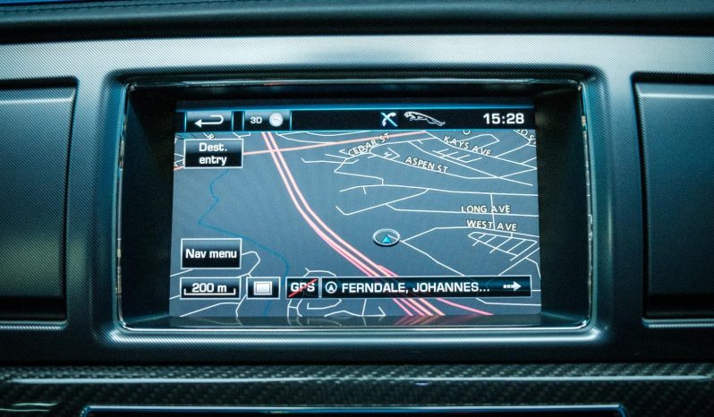 
								Jaguar Xf 5.0 V8 Supercharged R-S full									