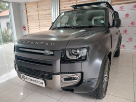 Land Rover Defender 110 3.0 D D300 X-Dynamic Hse (221kW